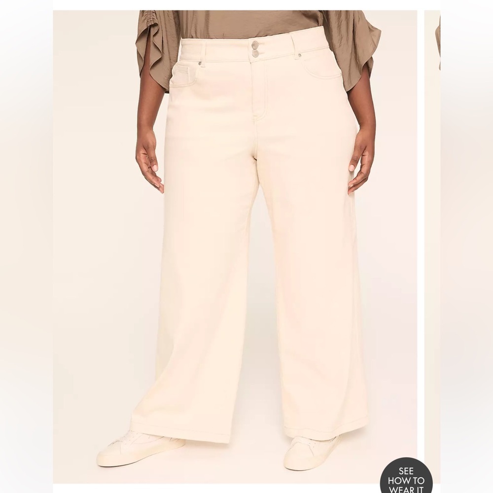 Wide Leg High-Rise Jeans in Cream